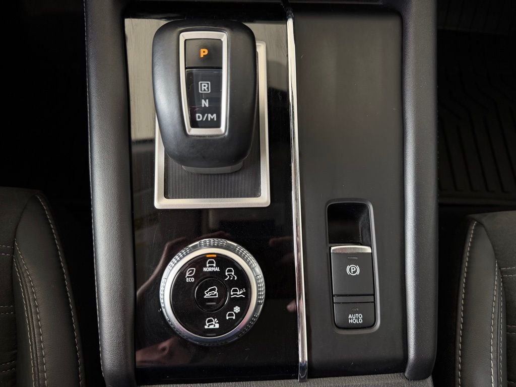 2022 Mitsubishi Outlander Base