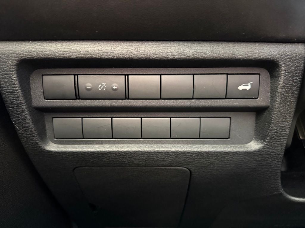 2022 Mitsubishi Outlander Base