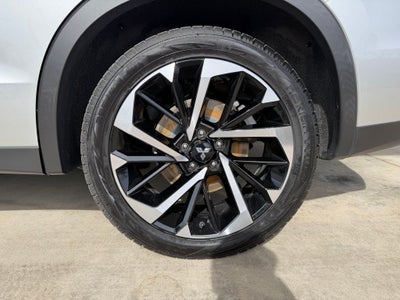 2022 Mitsubishi Outlander Base