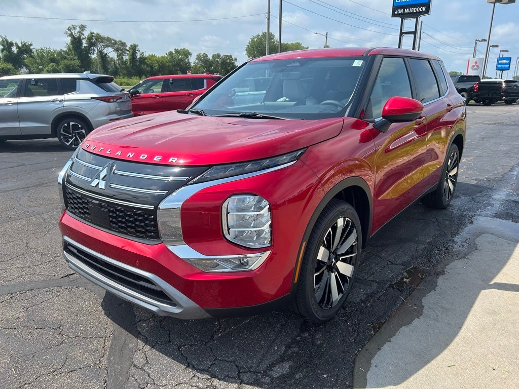 2025 Mitsubishi Outlander SE