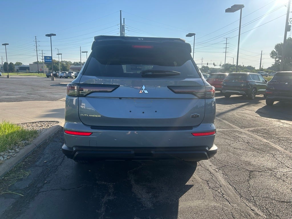2025 Mitsubishi Outlander Trail Edition