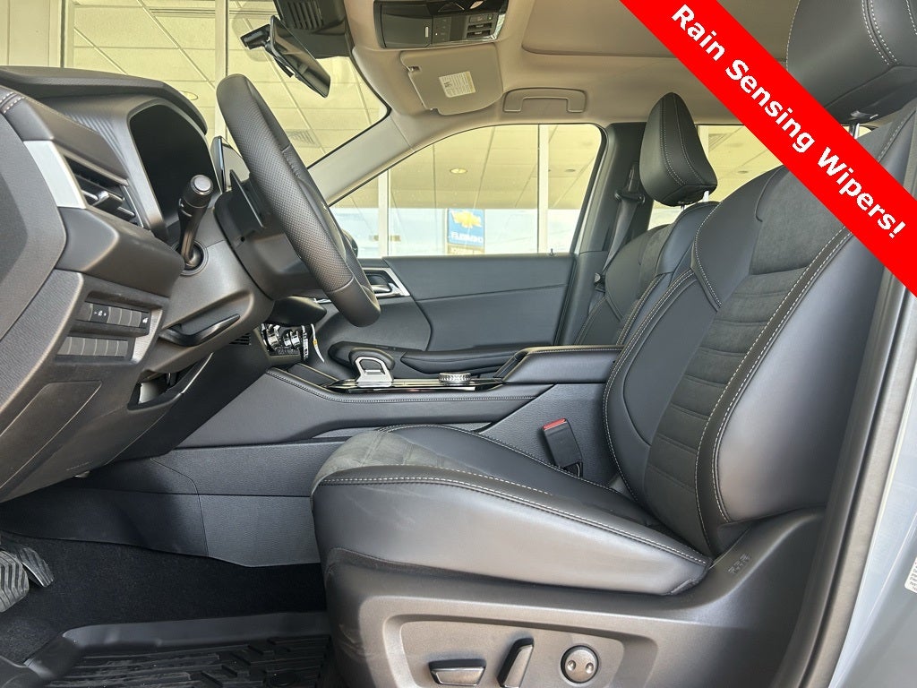 2025 Mitsubishi Outlander Trail Edition