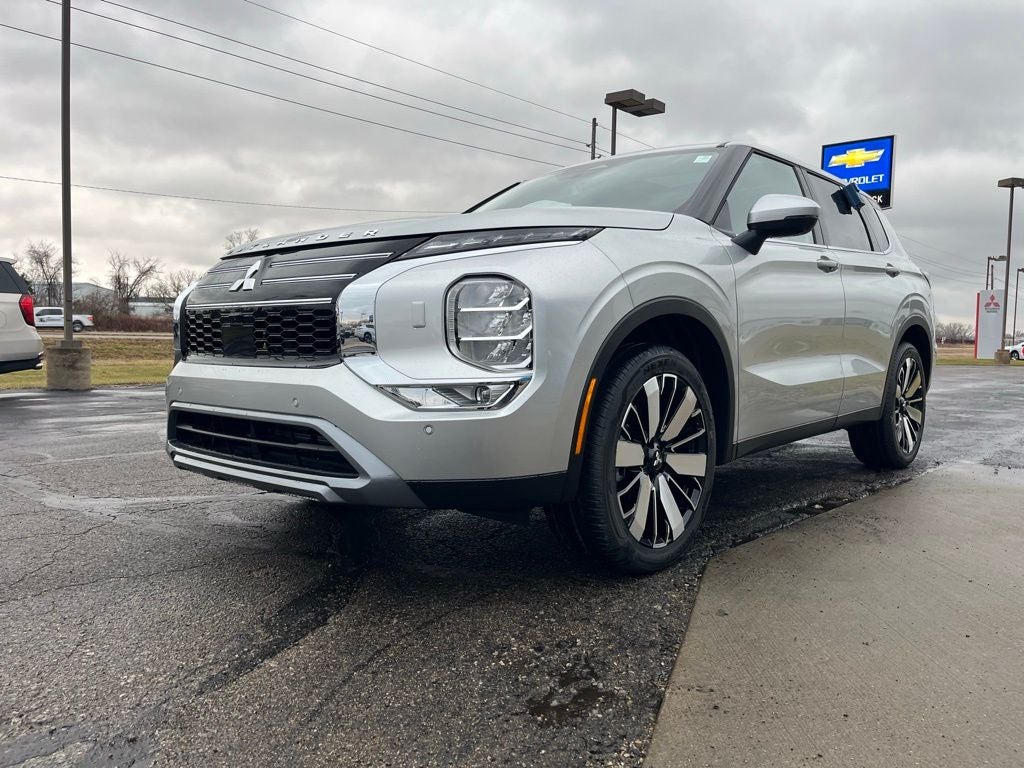 2026 Mitsubishi Outlander SE