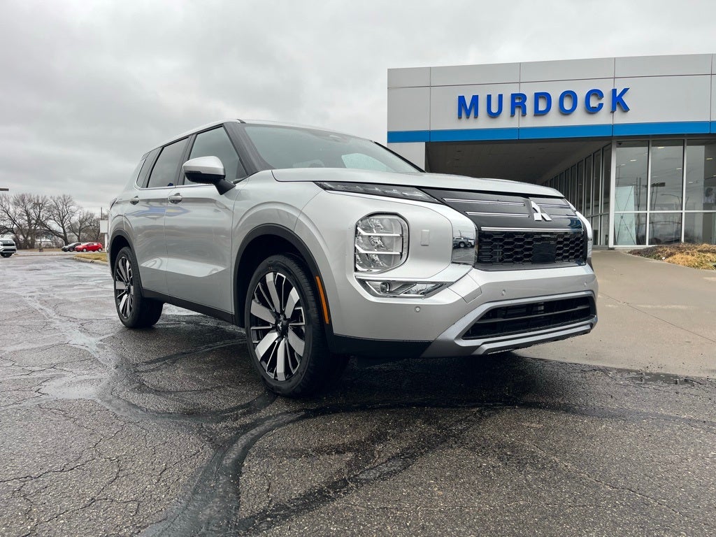 2026 Mitsubishi Outlander SE