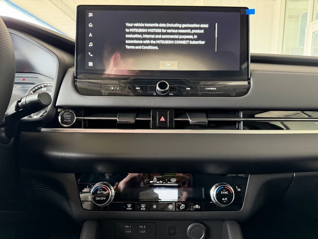 2026 Mitsubishi Outlander SE