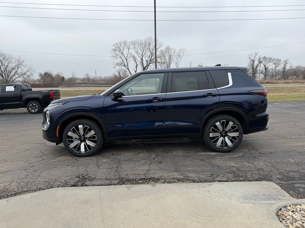 2026 Mitsubishi Outlander SE