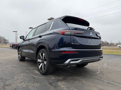 2026 Mitsubishi Outlander SE