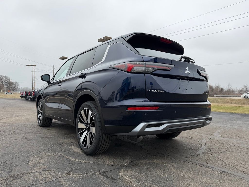 2026 Mitsubishi Outlander SE