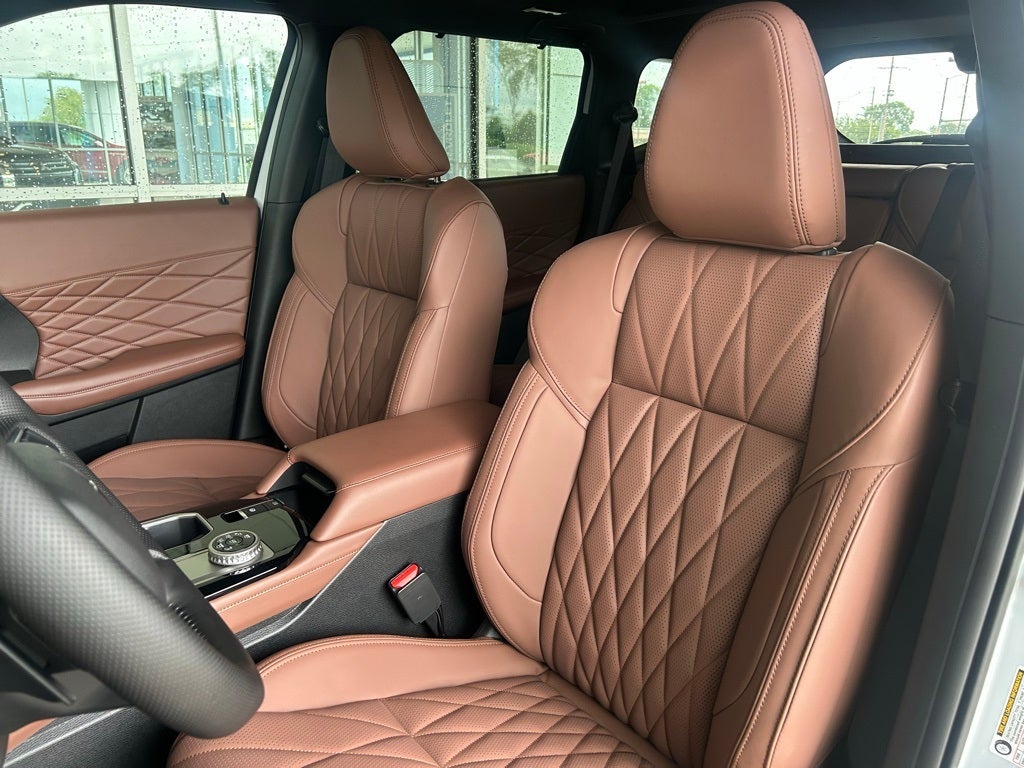 2025 Mitsubishi Outlander SEL