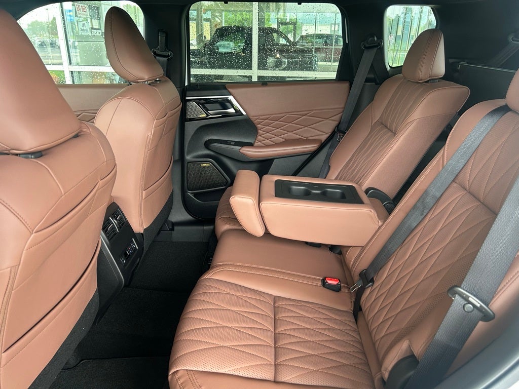 2025 Mitsubishi Outlander SEL