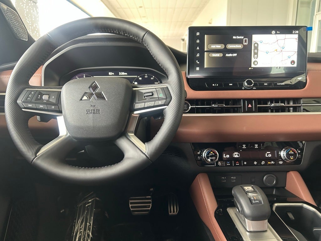 2025 Mitsubishi Outlander SEL