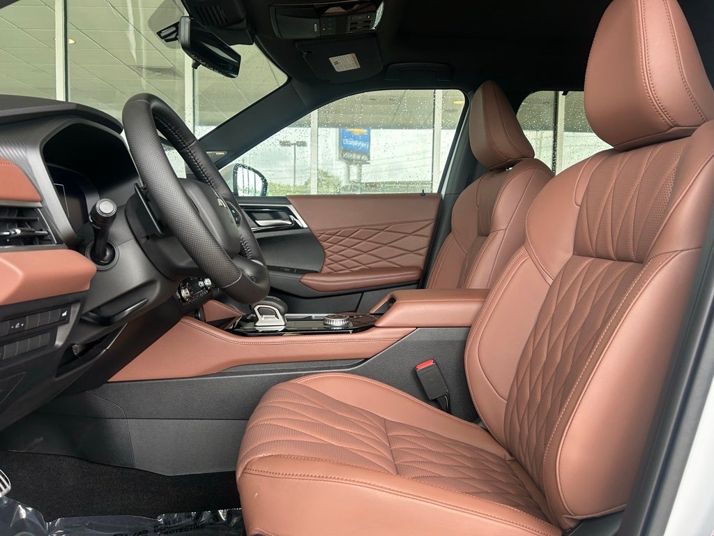 2025 Mitsubishi Outlander SEL