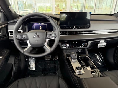 2026 Mitsubishi Outlander Base