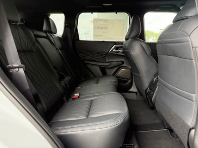 2026 Mitsubishi Outlander Base