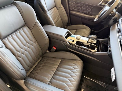 2026 Mitsubishi Outlander Base