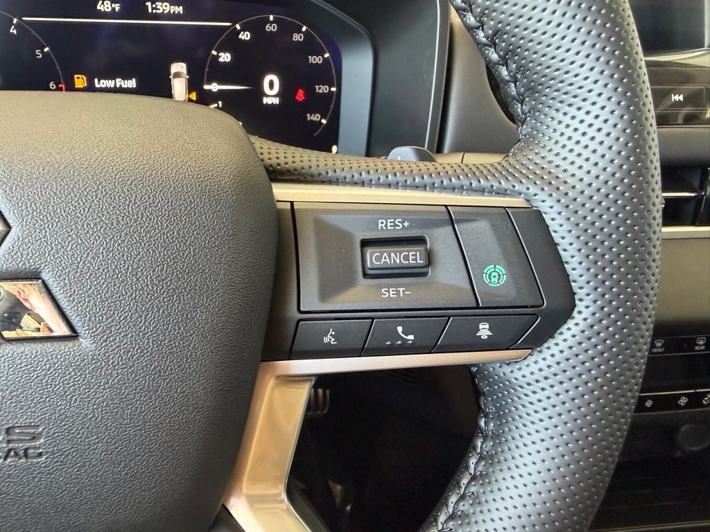 2026 Mitsubishi Outlander Base