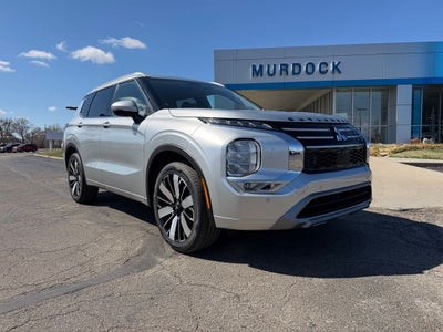 2026 Mitsubishi Outlander Base