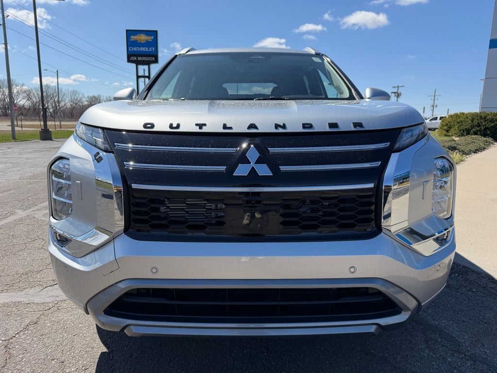 2026 Mitsubishi Outlander Base