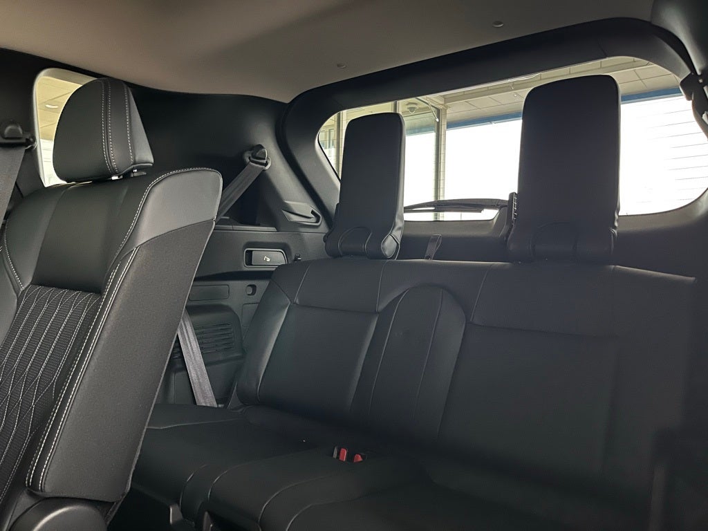 2026 Mitsubishi Outlander Base