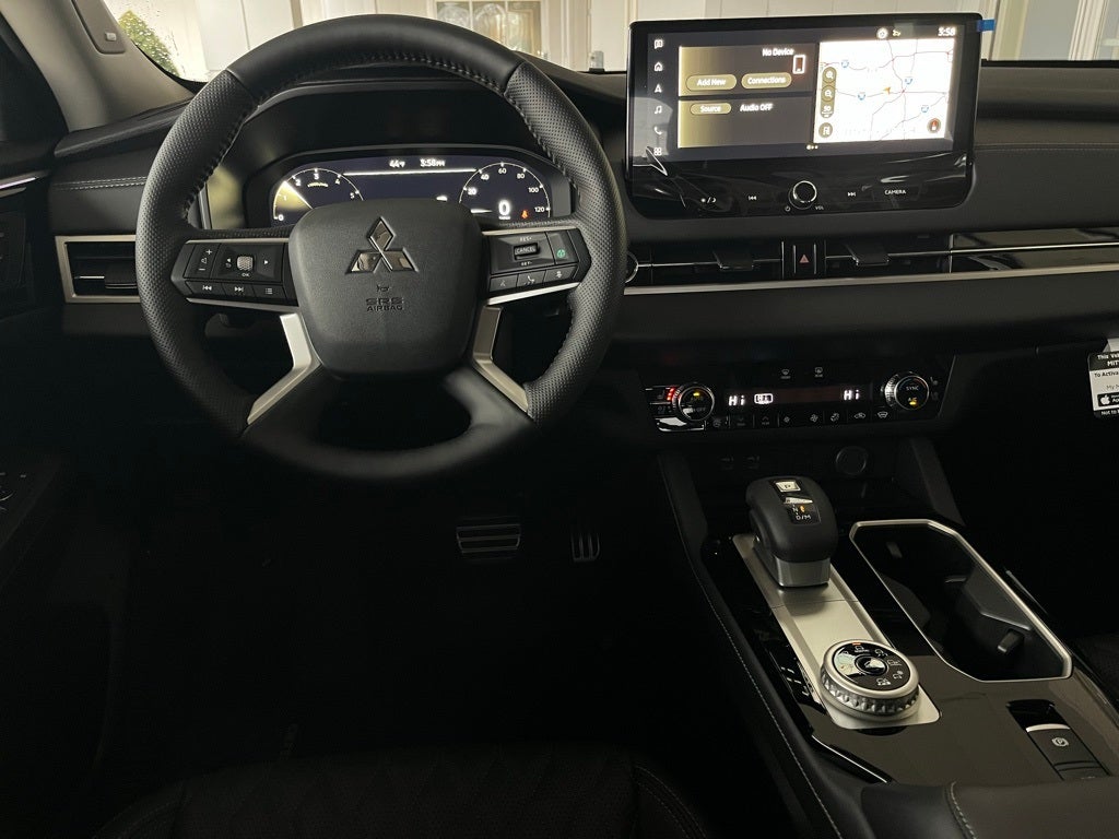 2026 Mitsubishi Outlander Base