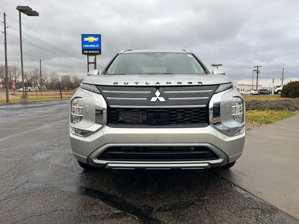 2026 Mitsubishi Outlander Base