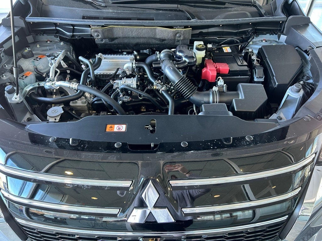 2026 Mitsubishi Outlander Base