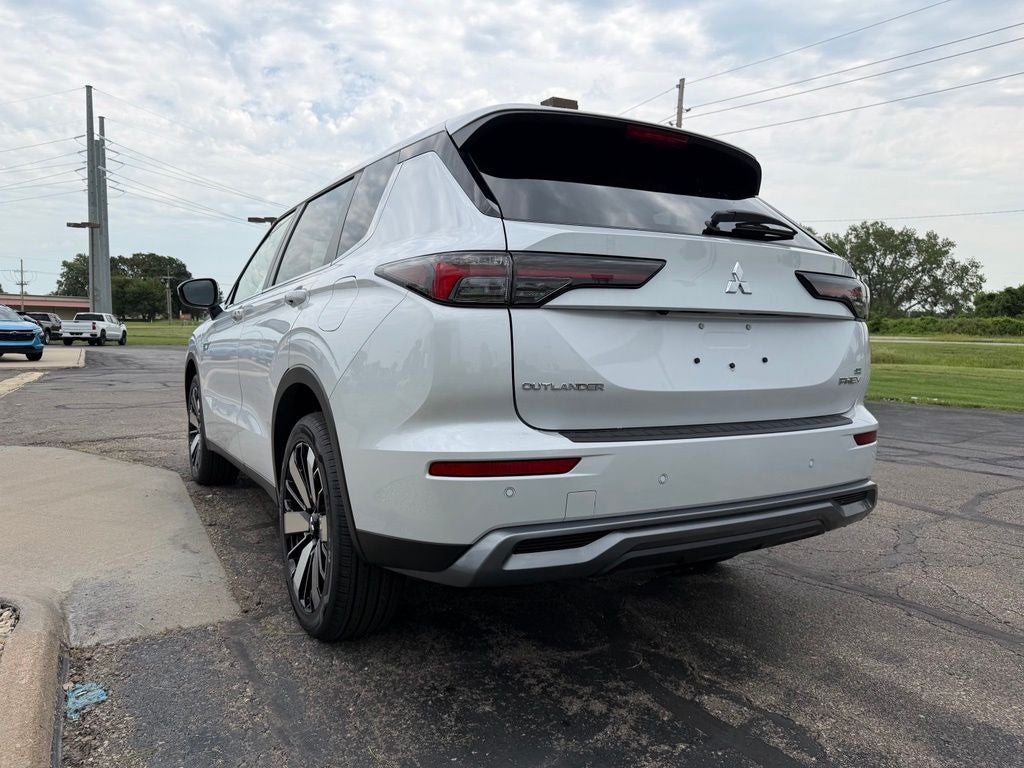 2026 Mitsubishi Outlander Plug-In Hybrid SE