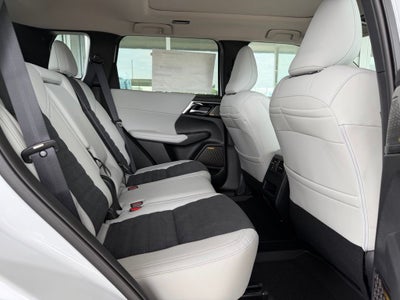 2026 Mitsubishi Outlander Plug-In Hybrid SE