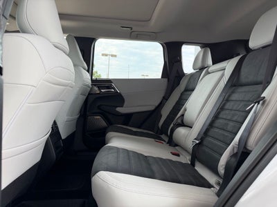 2026 Mitsubishi Outlander Plug-In Hybrid SE