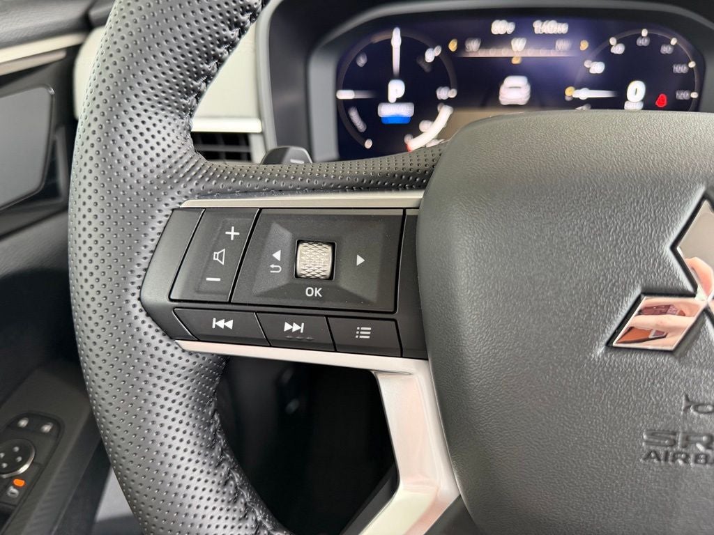 2026 Mitsubishi Outlander Plug-In Hybrid SE