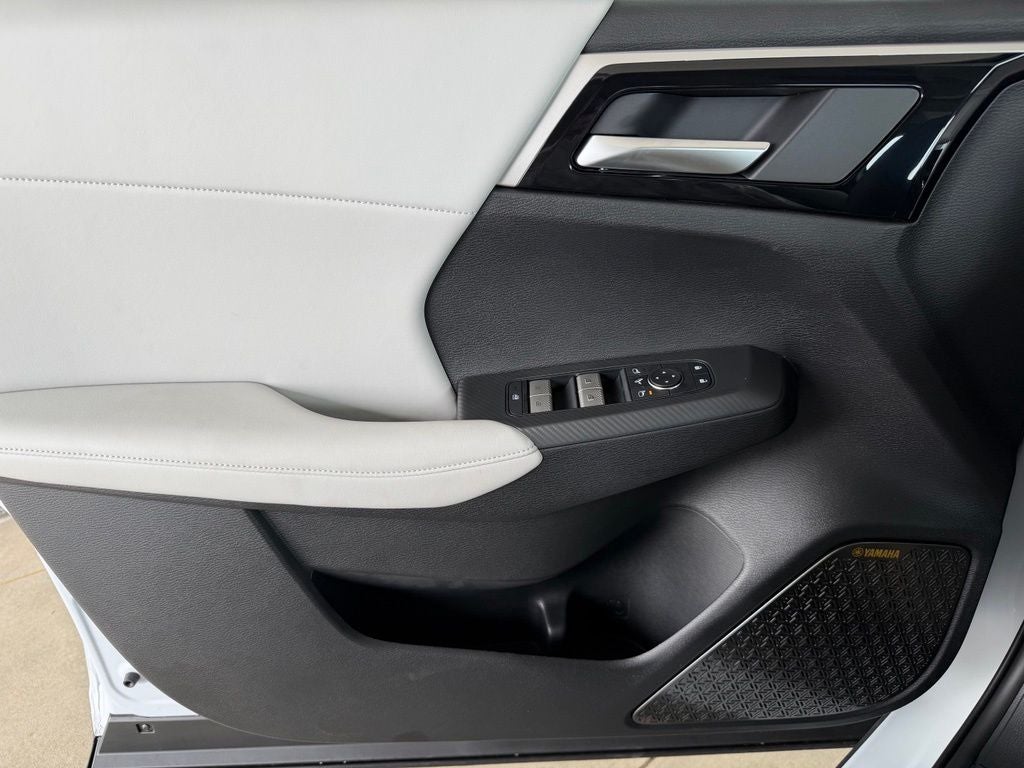 2026 Mitsubishi Outlander Plug-In Hybrid SE