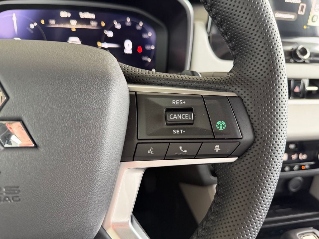 2026 Mitsubishi Outlander Plug-In Hybrid SE