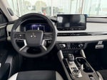 2026 Mitsubishi Outlander Plug-In Hybrid SE