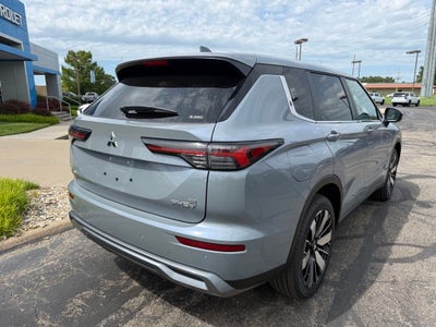 2026 Mitsubishi Outlander Plug-In Hybrid SE