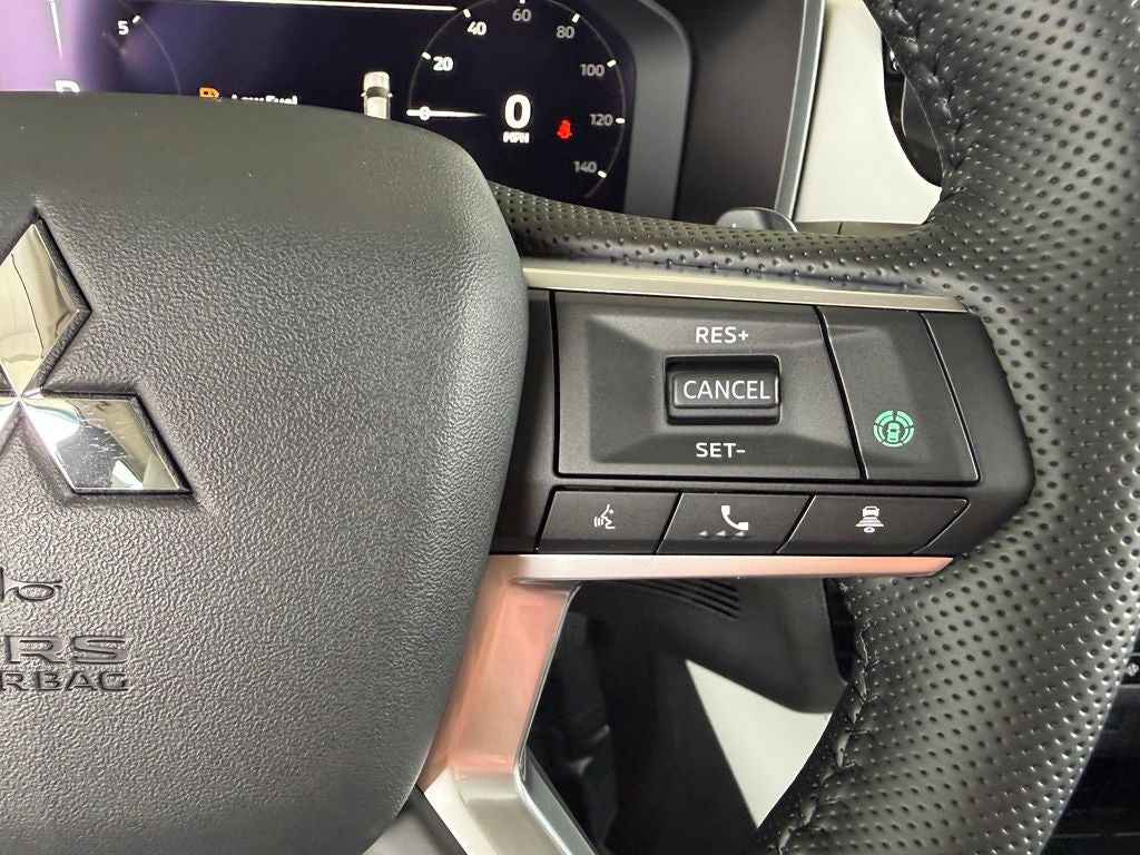 2026 Mitsubishi Outlander Plug-In Hybrid SE