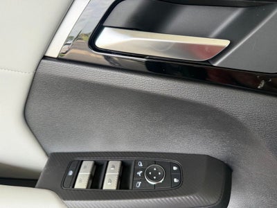 2026 Mitsubishi Outlander Plug-In Hybrid SE