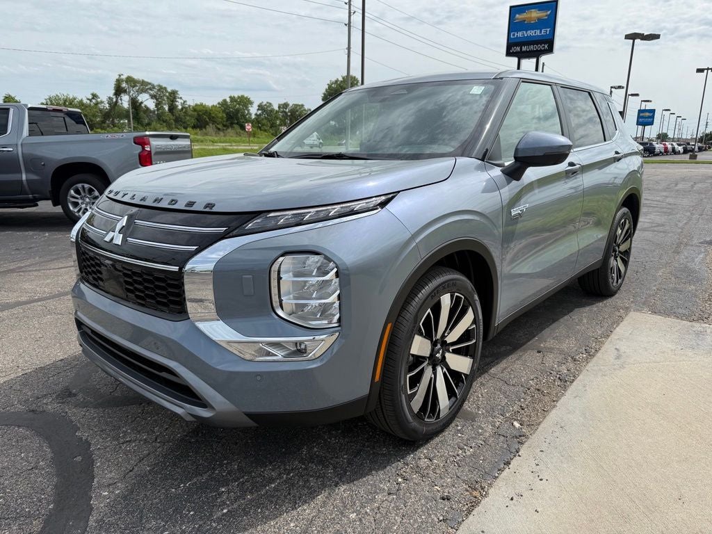 2026 Mitsubishi Outlander Plug-In Hybrid SE