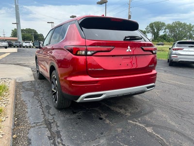 2025 Mitsubishi Outlander Plug-In Hybrid SE