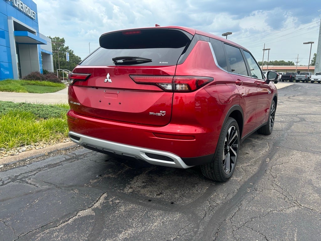 2025 Mitsubishi Outlander Plug-In Hybrid SE