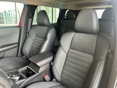 2025 Mitsubishi Outlander Plug-In Hybrid SE