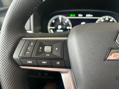 2025 Mitsubishi Outlander Plug-In Hybrid SE