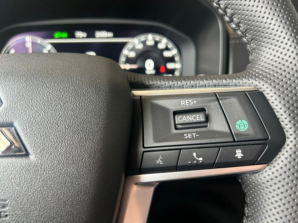 2025 Mitsubishi Outlander Plug-In Hybrid SE