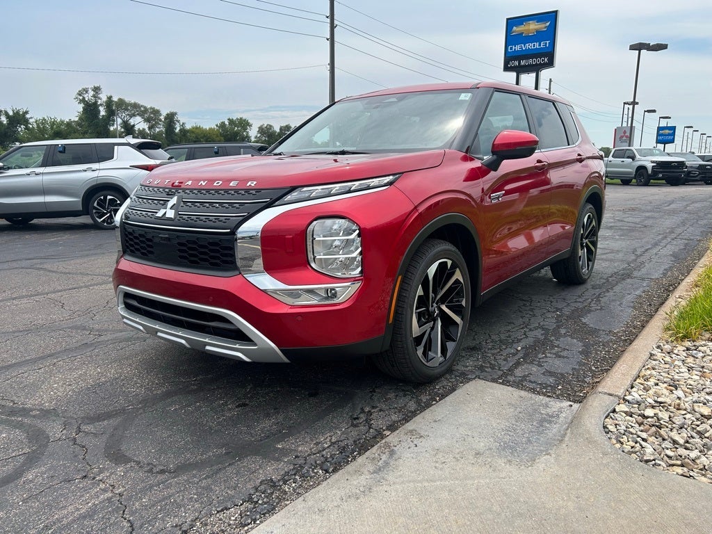 2025 Mitsubishi Outlander Plug-In Hybrid SE