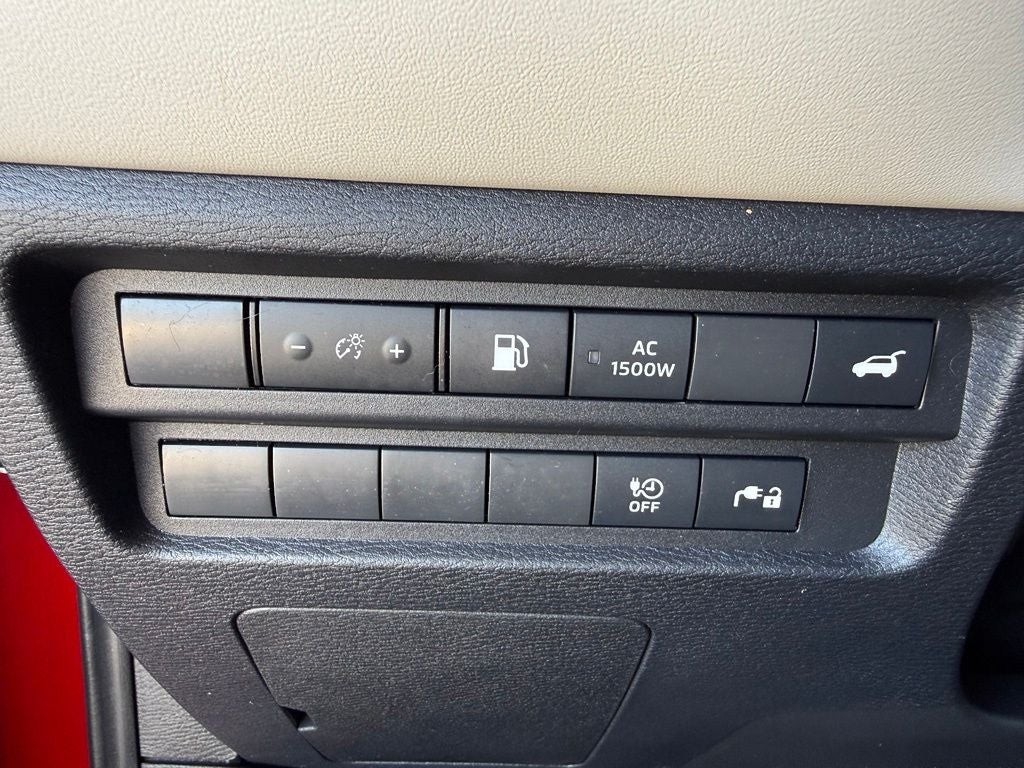 2023 Mitsubishi Outlander PHEV Base