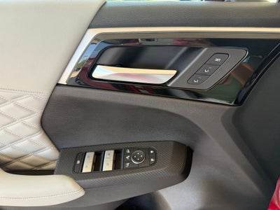 2023 Mitsubishi Outlander PHEV Base