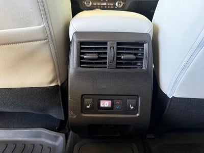 2023 Mitsubishi Outlander PHEV Base