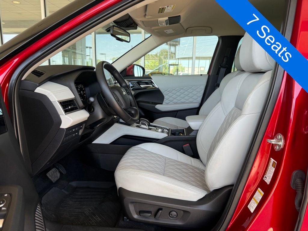 2023 Mitsubishi Outlander PHEV Base