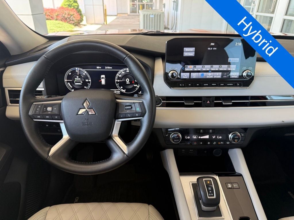 2023 Mitsubishi Outlander PHEV Base