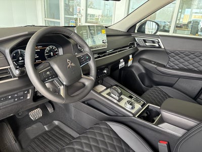 2025 Mitsubishi Outlander Plug-In Hybrid SEL