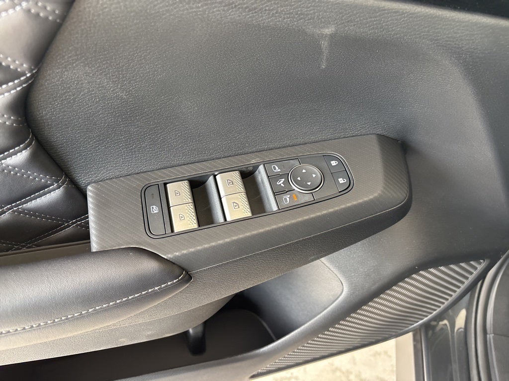 2025 Mitsubishi Outlander Plug-In Hybrid SEL